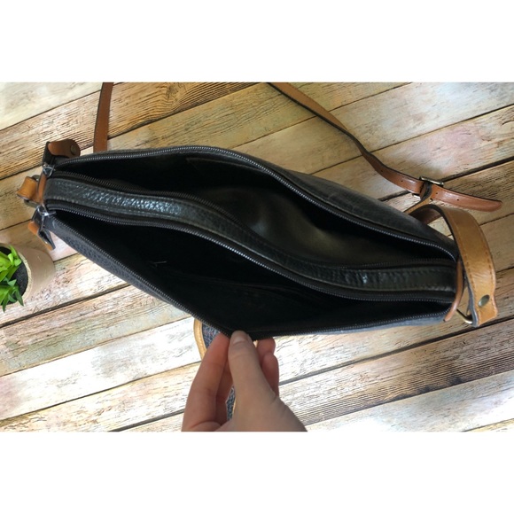 Vintage Black Pebbled Leather Crossbody Purse Bag - Picture 5 of 8